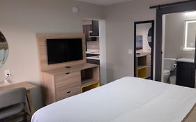 Days Inn By Wyndham Champaign/Urbana